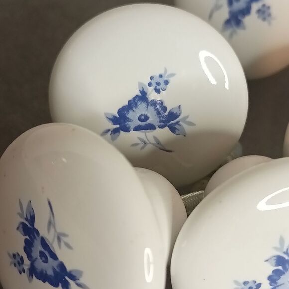 Vintage porcelain cabinet door pulls - Picture 5 of 13